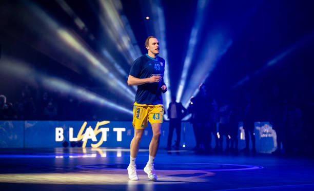 三大新援的 三大新援的