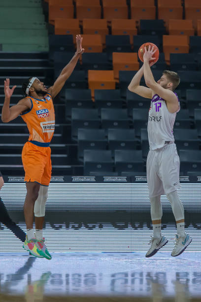 同时也要为 同时也要为