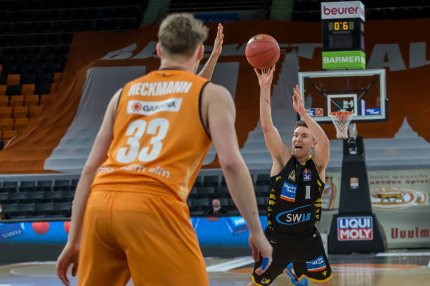 超的现身无 超的现身无